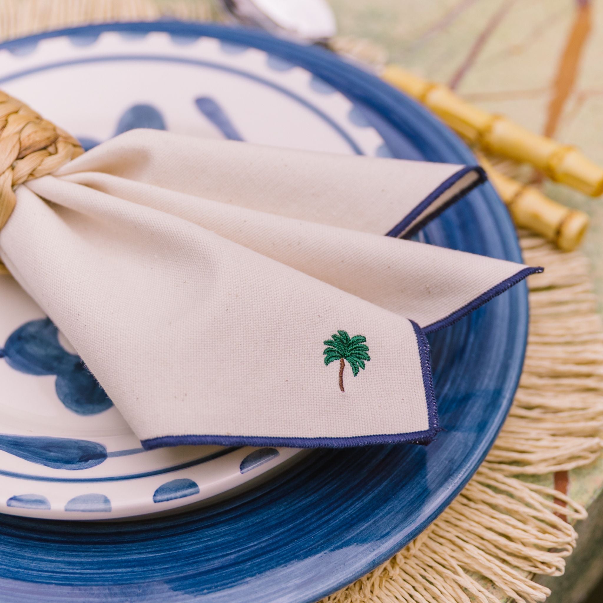 Table linen embroidery