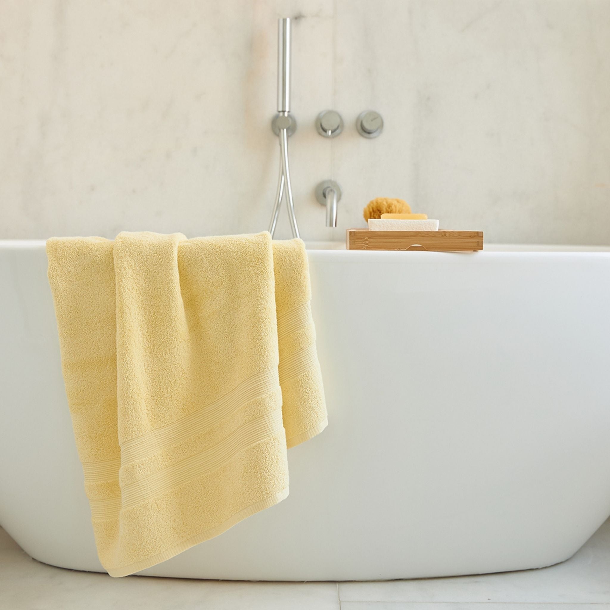 Yellow chic Elegance - Torres Novas