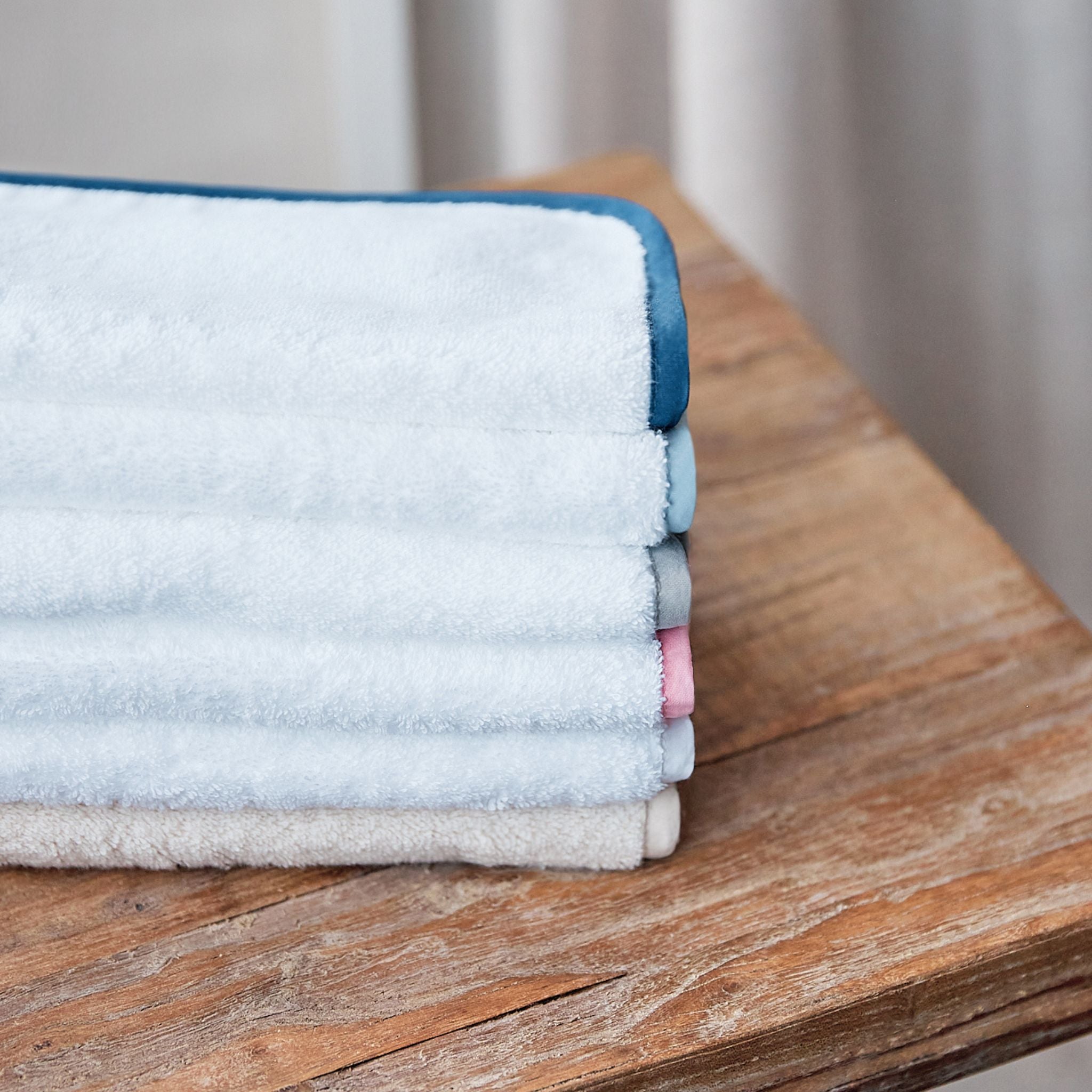 Navy blue Mira face towel - Torres Novas