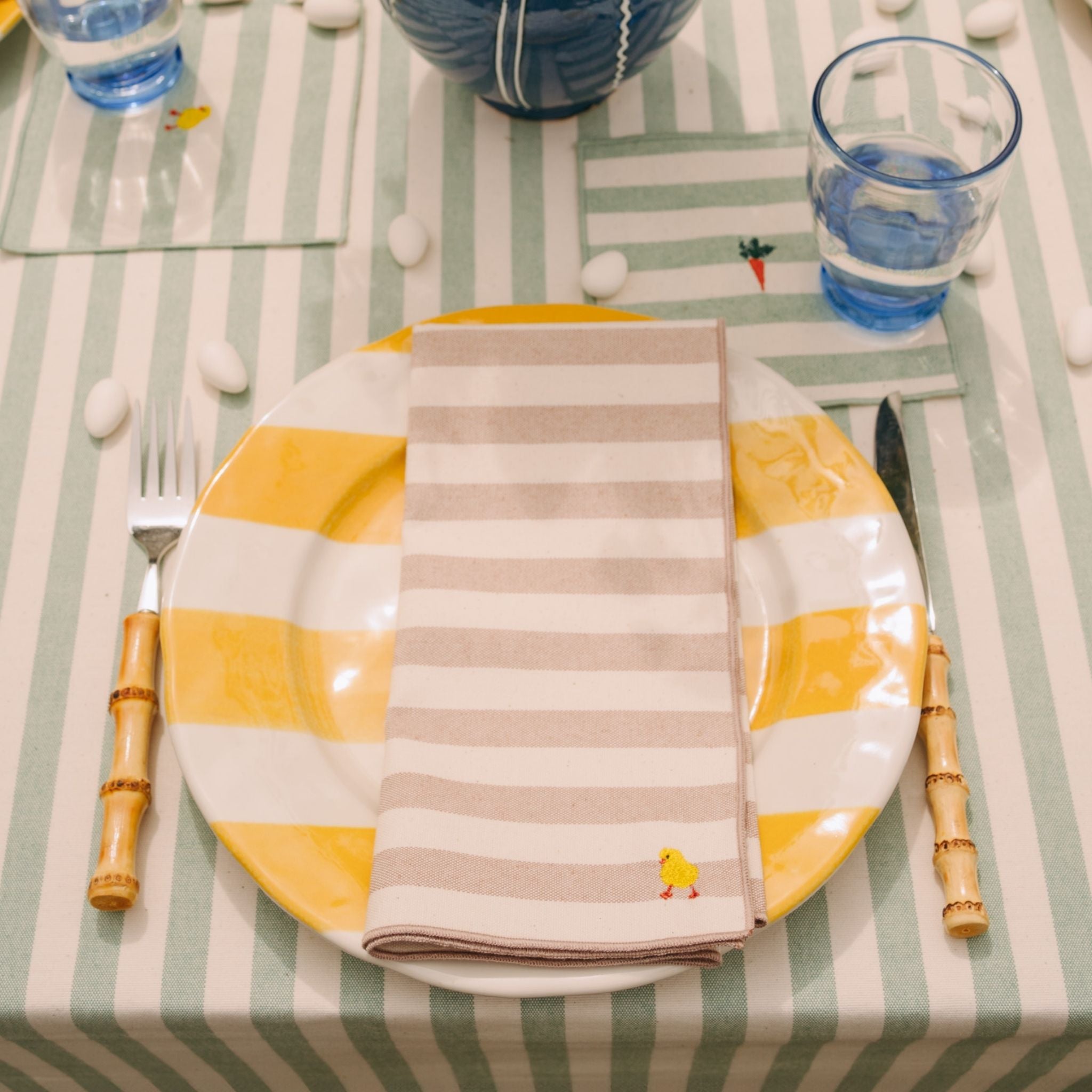 Guadanapos Barra com bordado de Páscoa