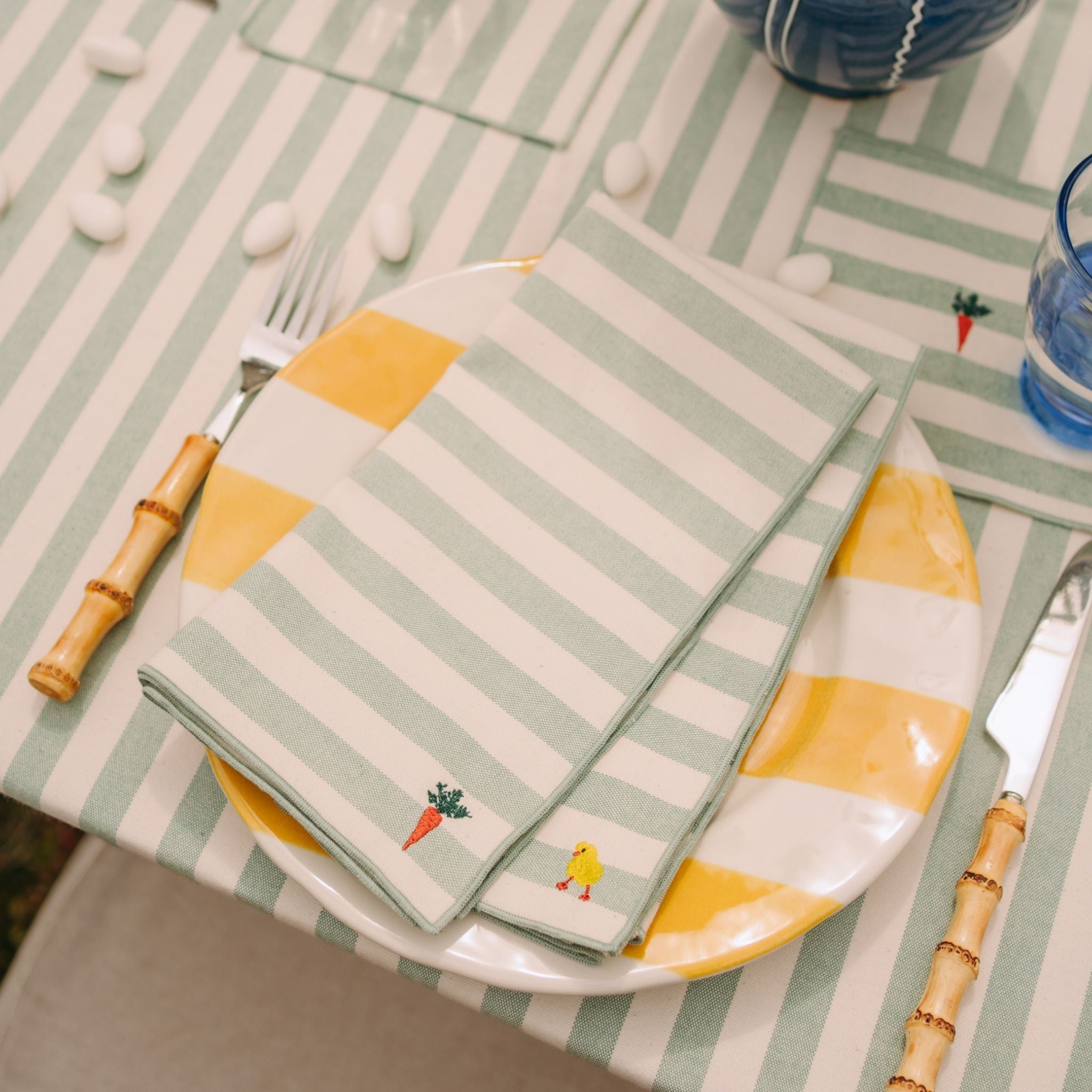 Guadanapos Barra com bordado de Páscoa