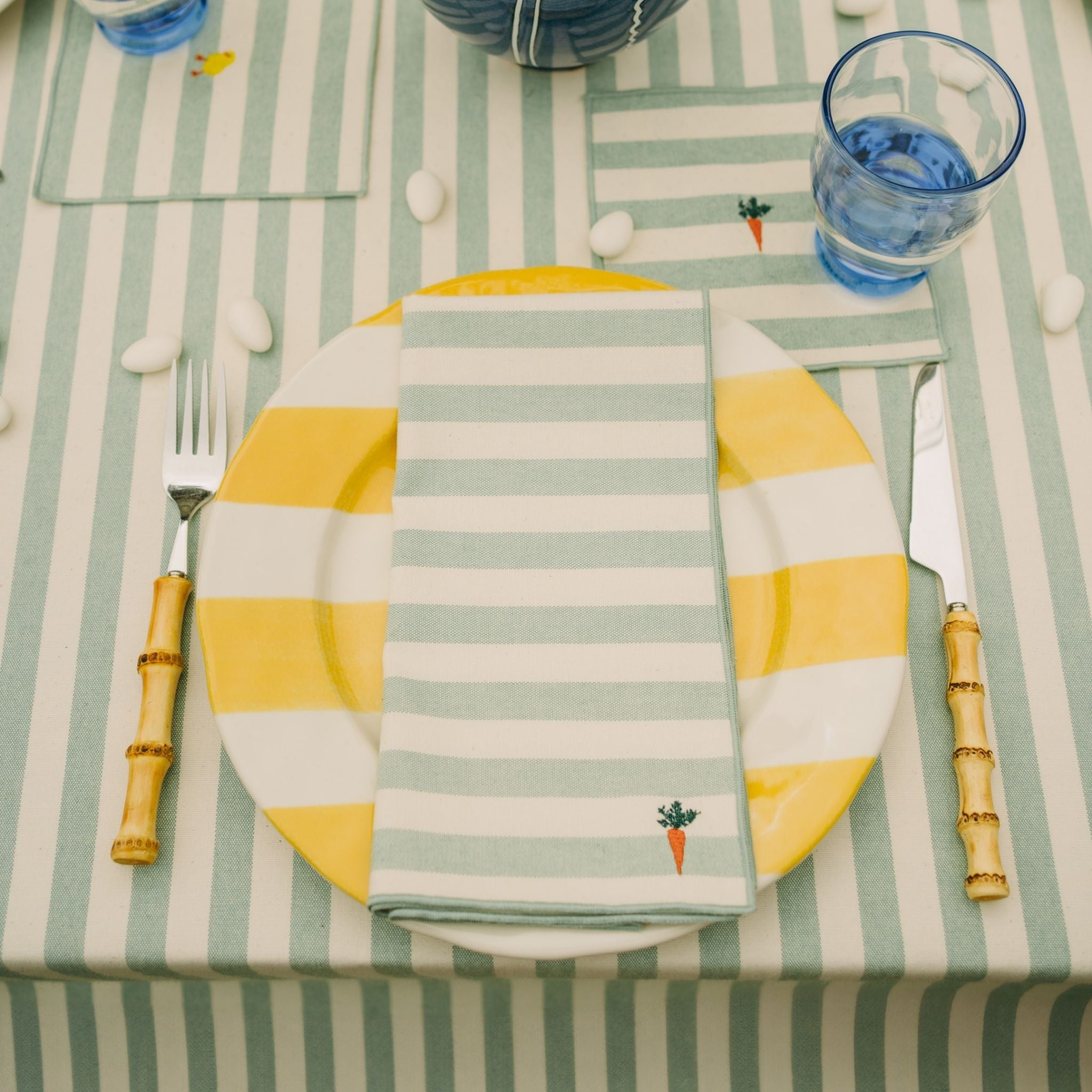 Guadanapos Barra com bordado de Páscoa