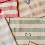 Guardanapos Barra com bordado de coração