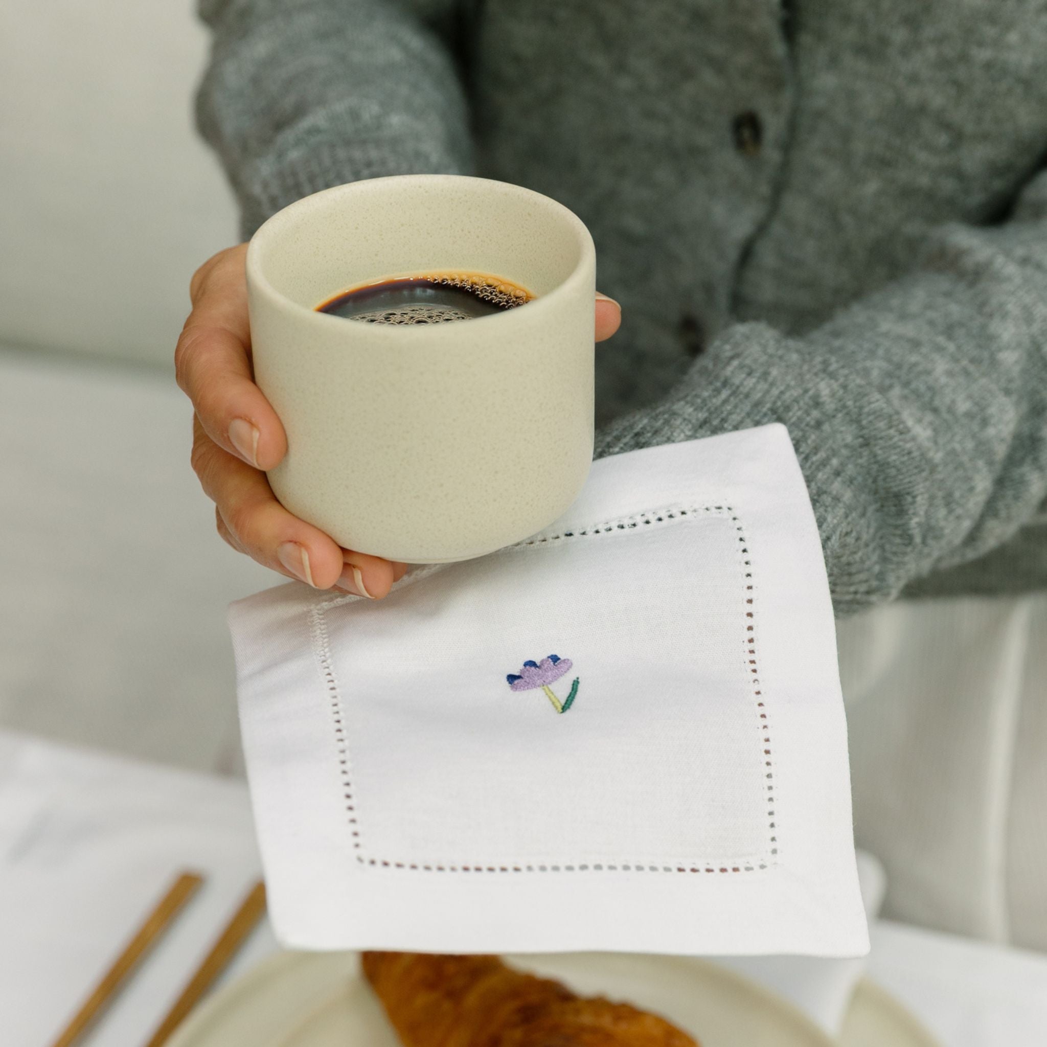 Mafra cotton napkins with flower embroidery
