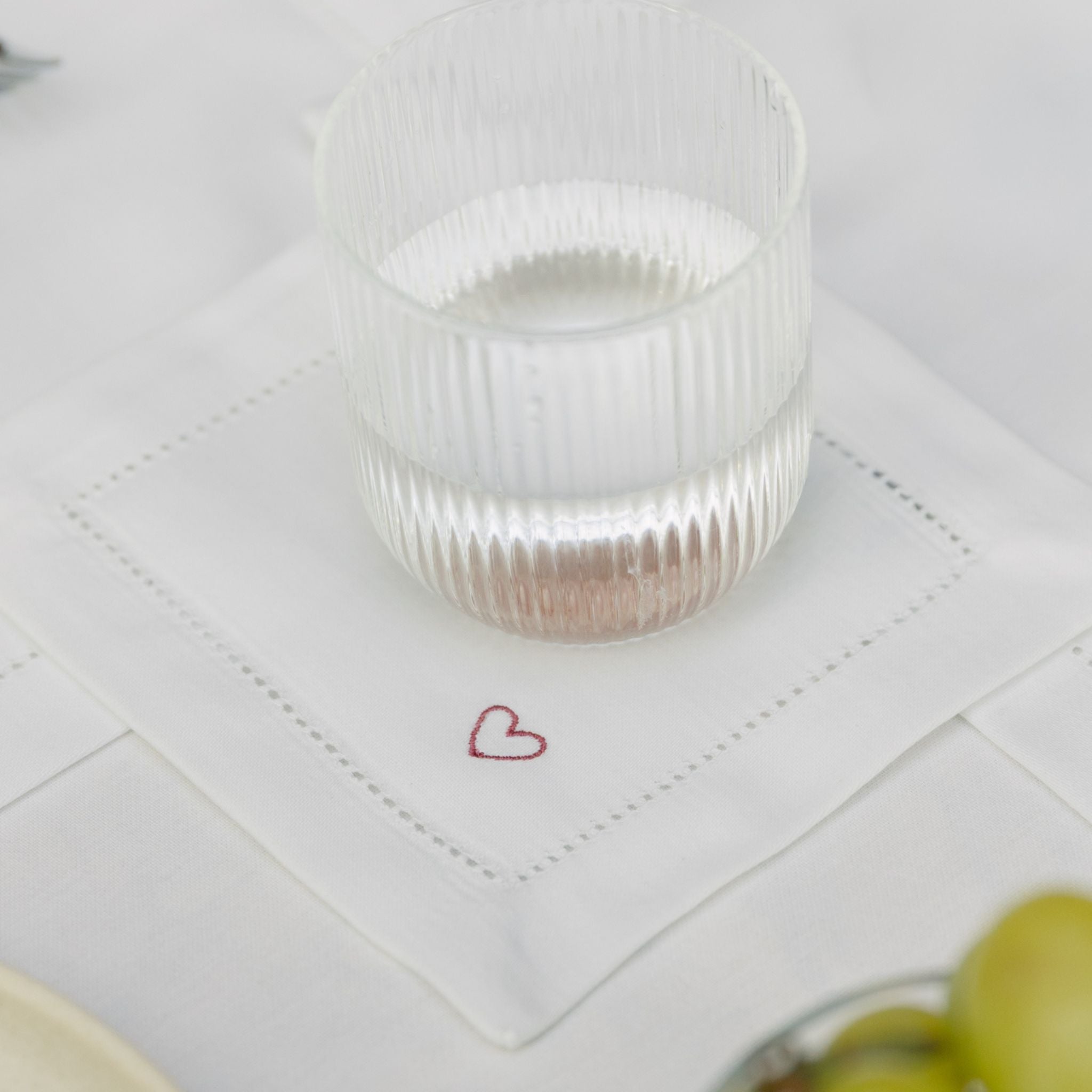 Guardanapos Mafra algodão com bordados de coração