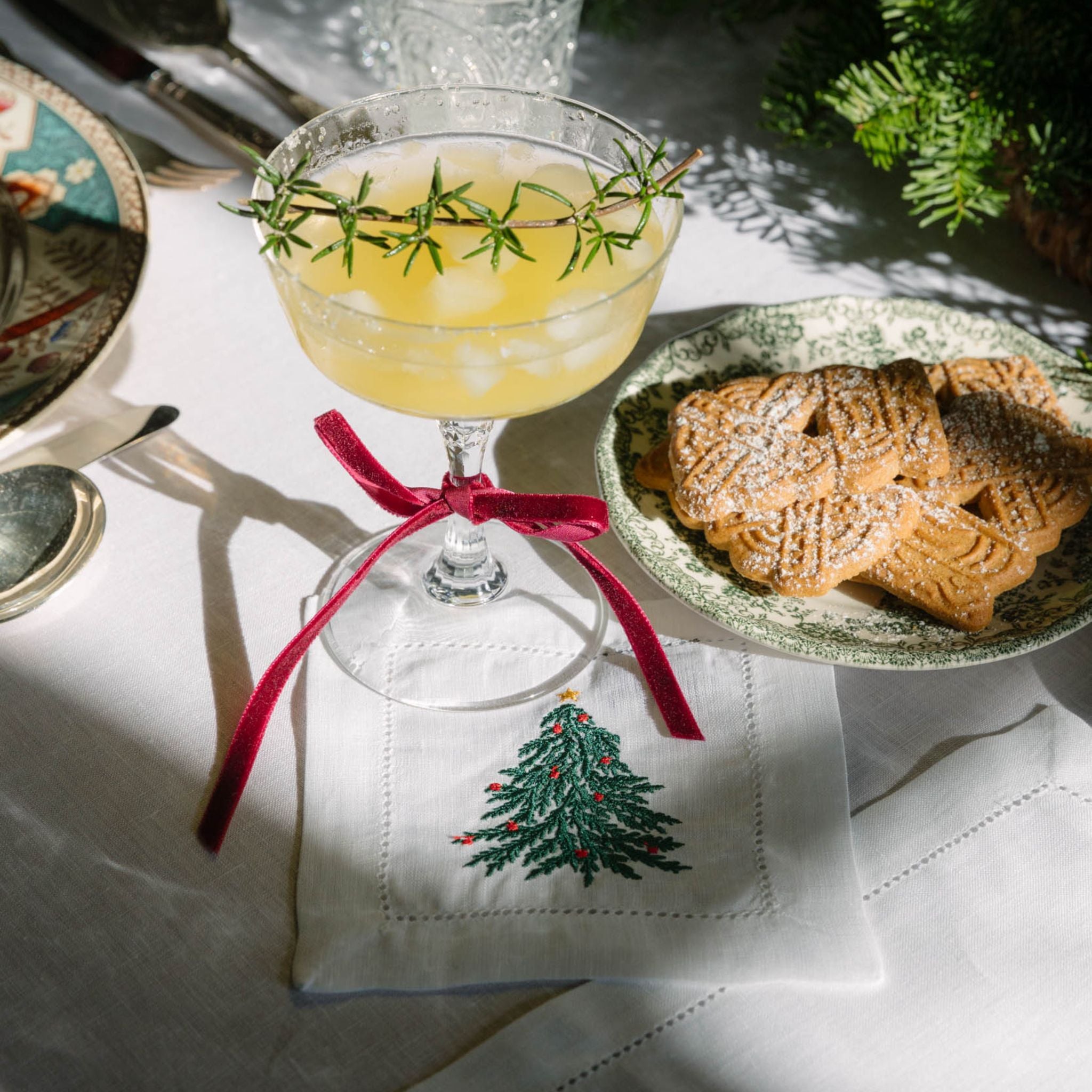 Roupa de mesa Mafra com bordados de Natal