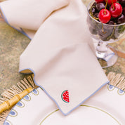 Ecru Nazaré napkins with fruit embroidery