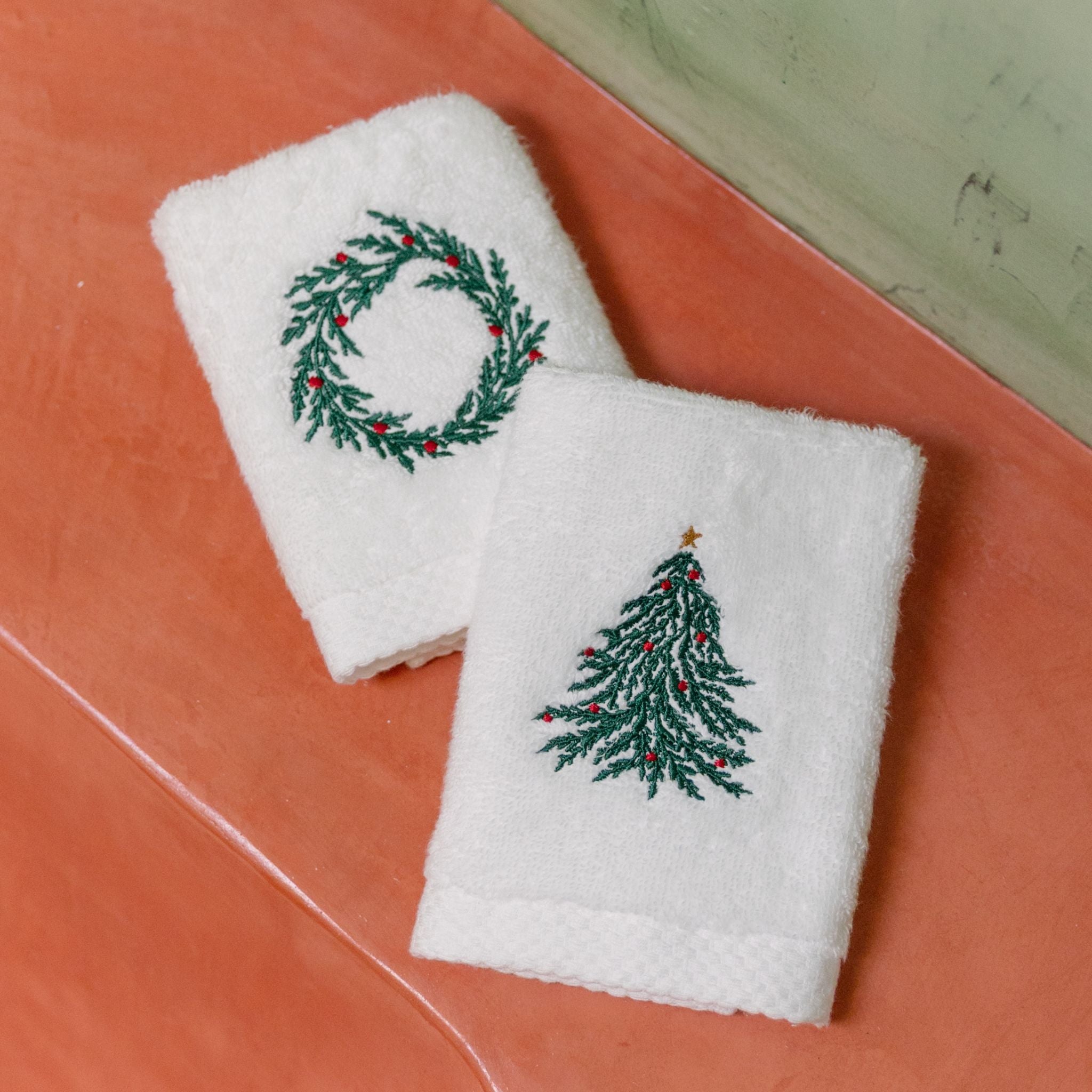 Christmas bath towels