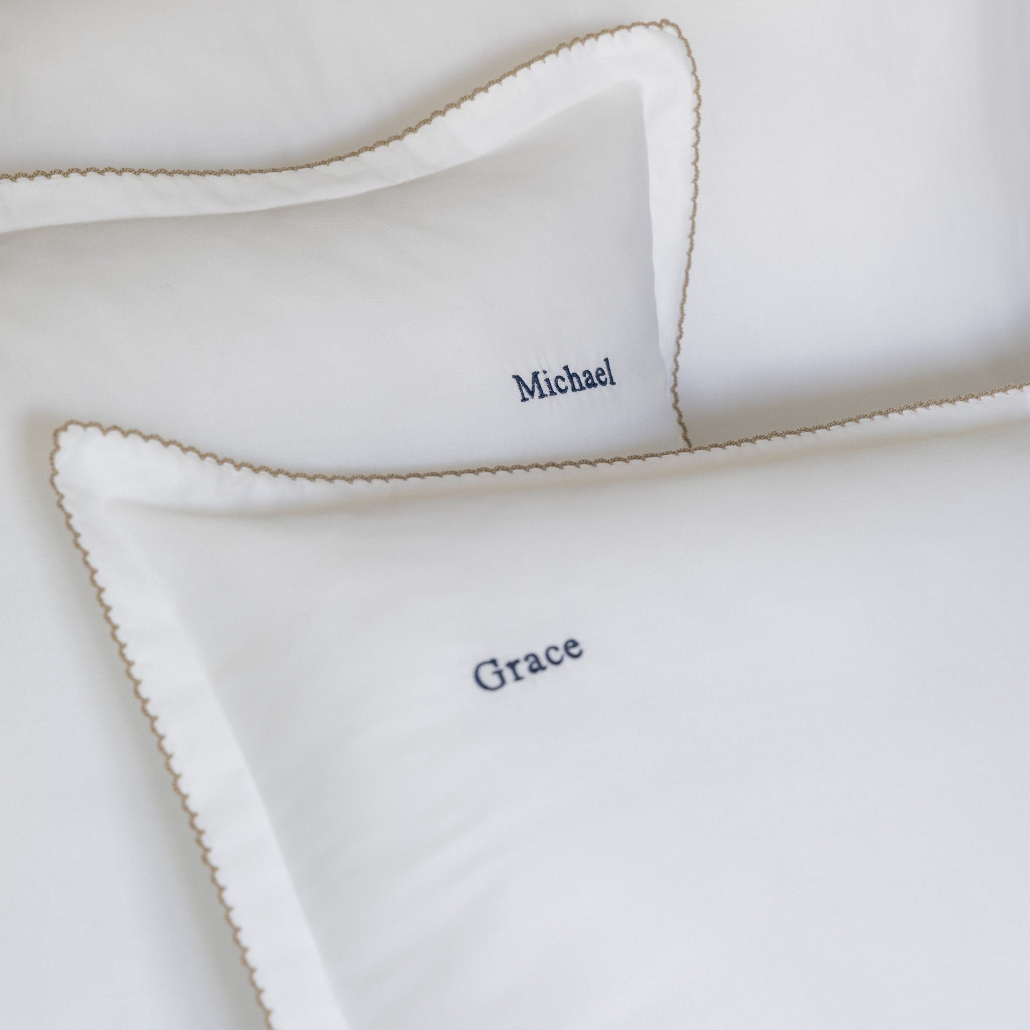torres-novas-bed-foz-plain-pillowcases-embroidery-product-3.png