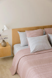 Old pink Santa Luzia Waffle Bedspreads