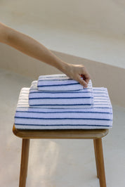 Lima azul con gris