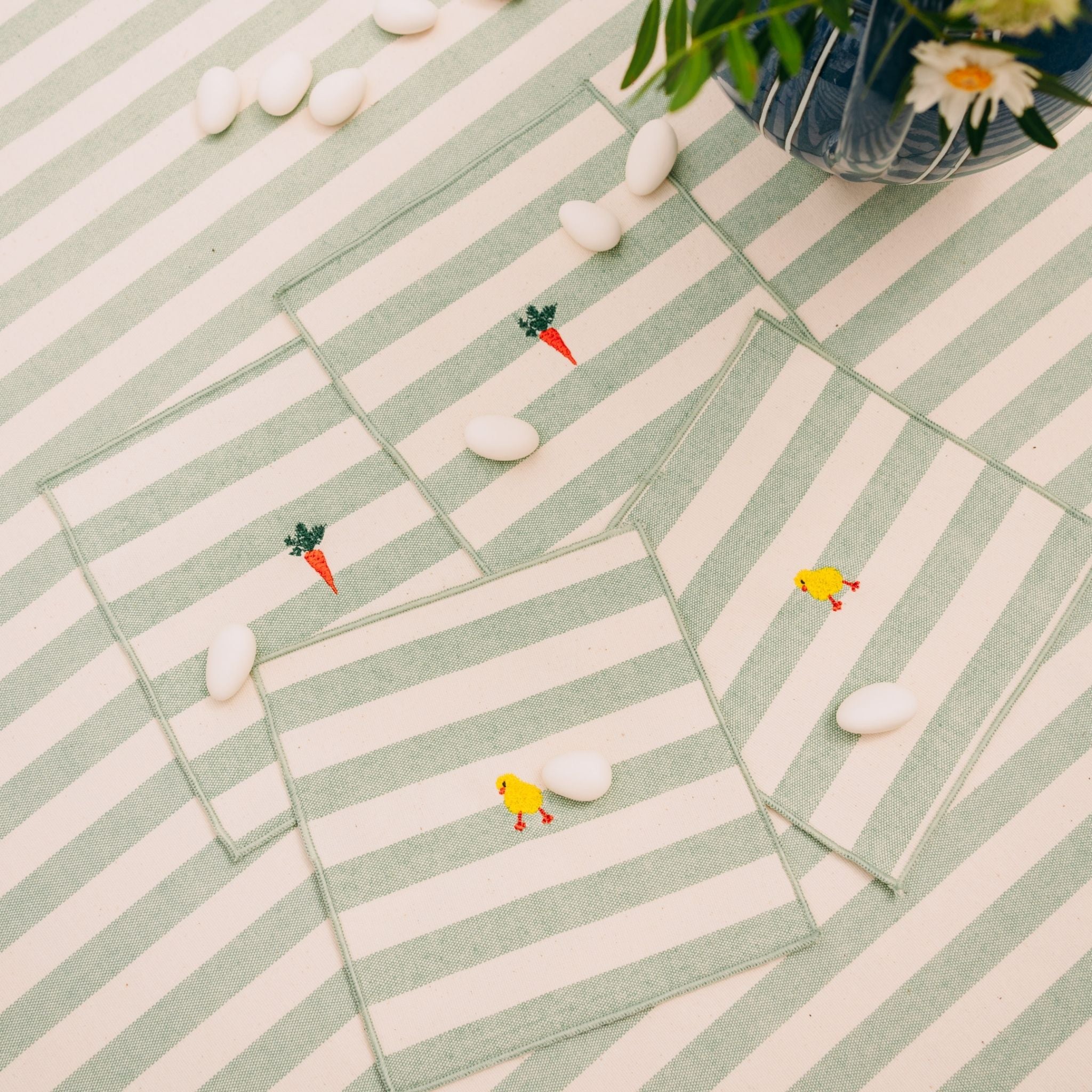 Servilletas Barra con bordados de Pascua 