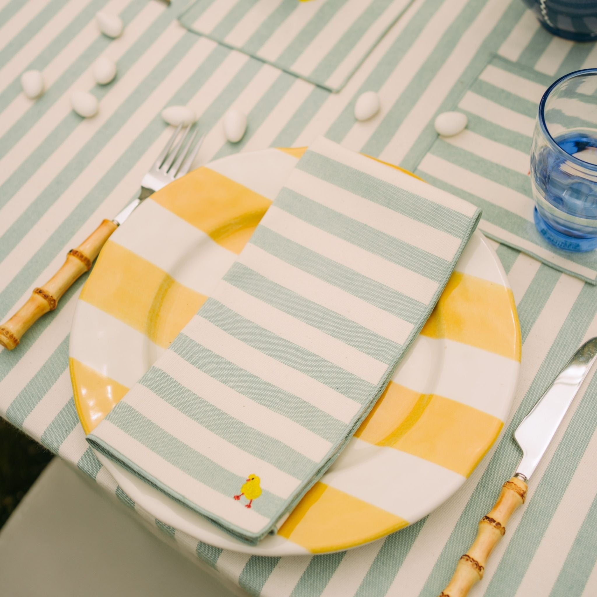 Servilletas Barra con bordados de Pascua 