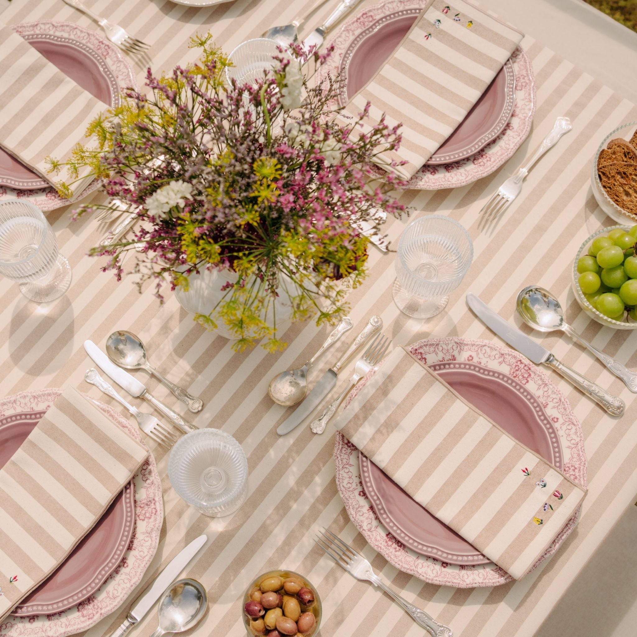 Servilletas Barra con bordados de flores