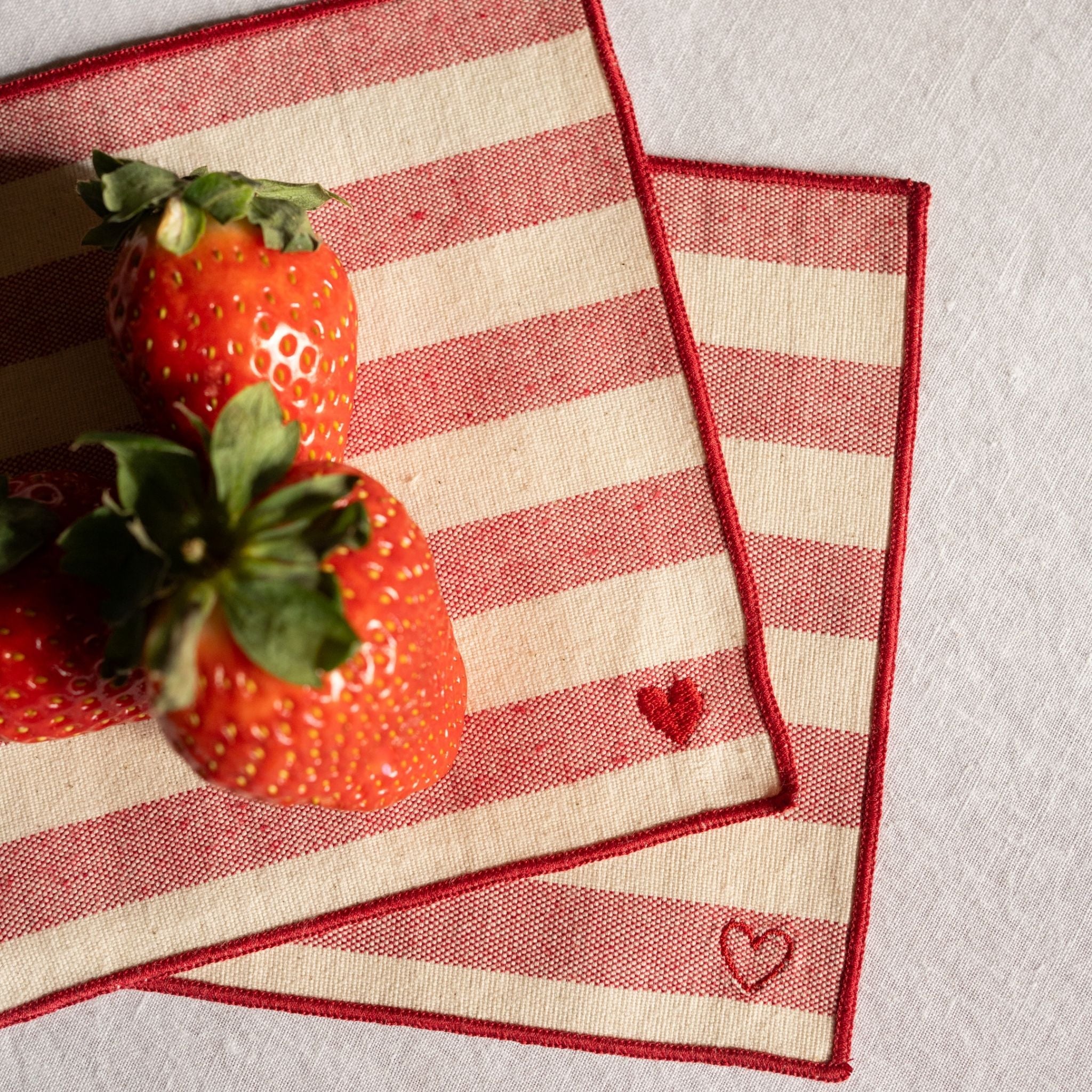 Servilletas Barra con bordado de corazón