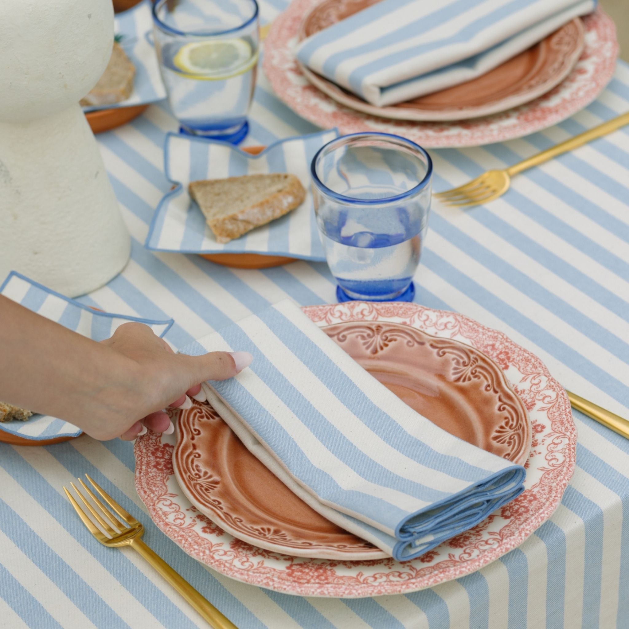 Barra Table Linen