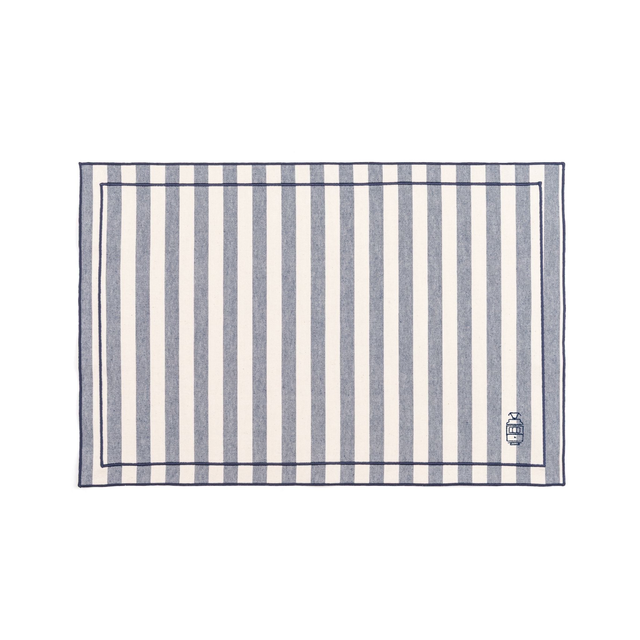 Barra cotton table linen with embroidered Portugal-inspired motifs - Torres Novas