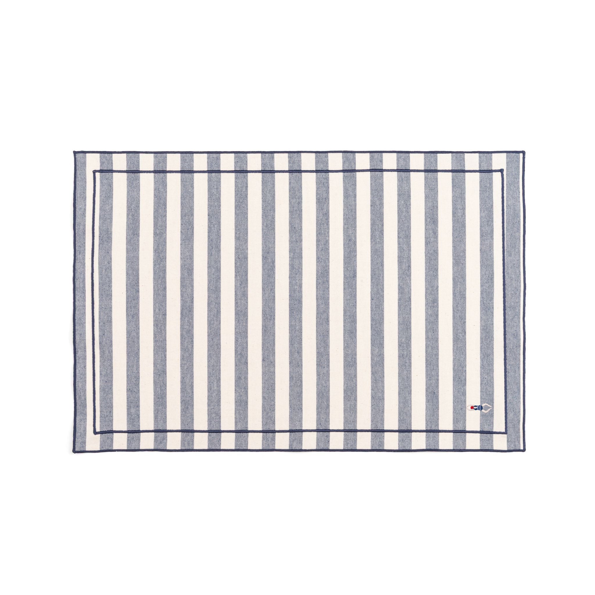 Barra cotton table linen with embroidered retro sports motifs - Torres Novas