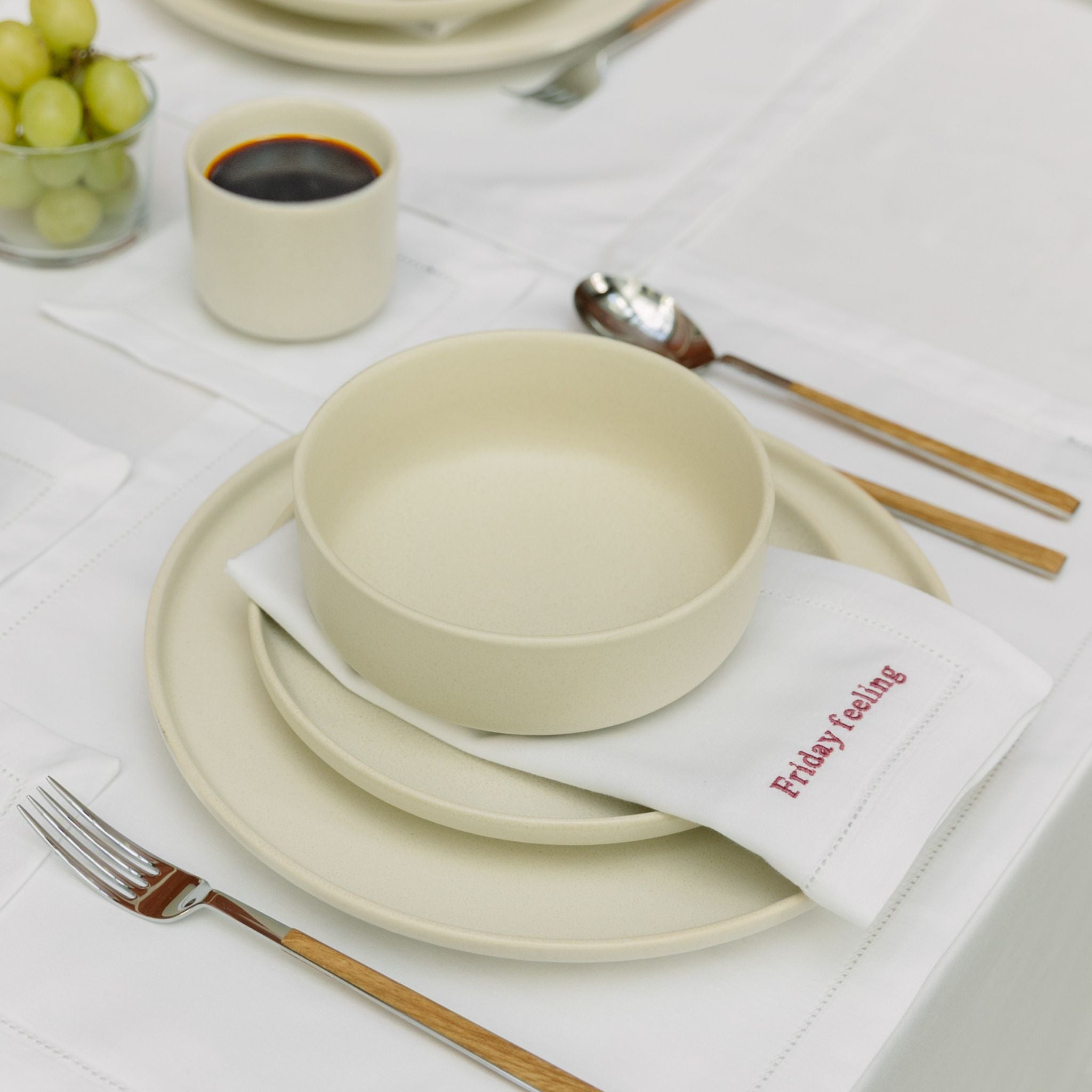 torres-novas-table-mafra-cotton-plain-napkin-white-lifestyle-13_bc75dfcf-f5f9-45c5-9582-2921909d1d1d.jpg