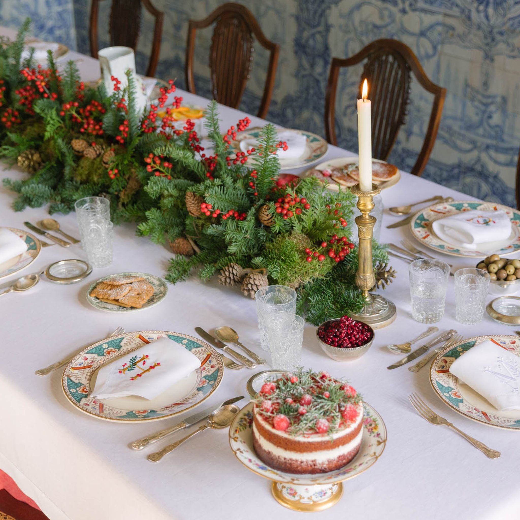 Mafra napkins embroidered with red Christmas letters (Pack of 2)