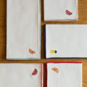 Nazaré ecru cotton table linen with embroidered fruits - Torres Novas