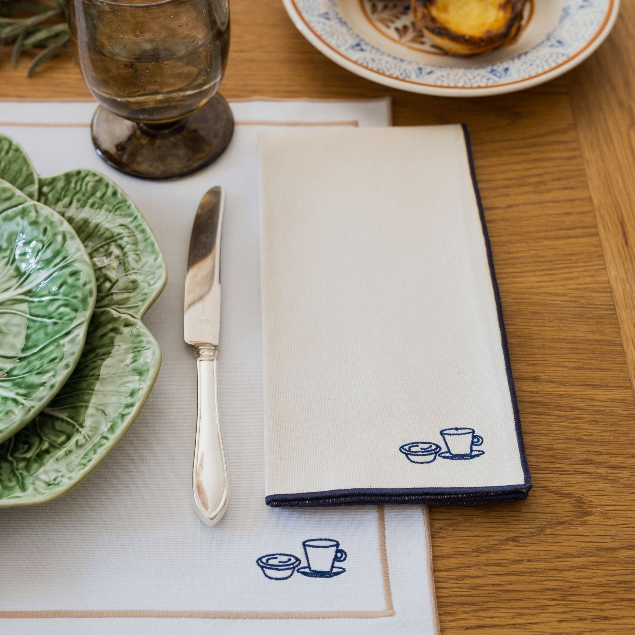 torres-novas-table-nazare-white-beige-green-placemat-embroidery-portugal-nata-lifestyle-13.jpg