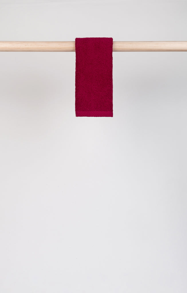 Cardinal red Luxus - Torres Novas