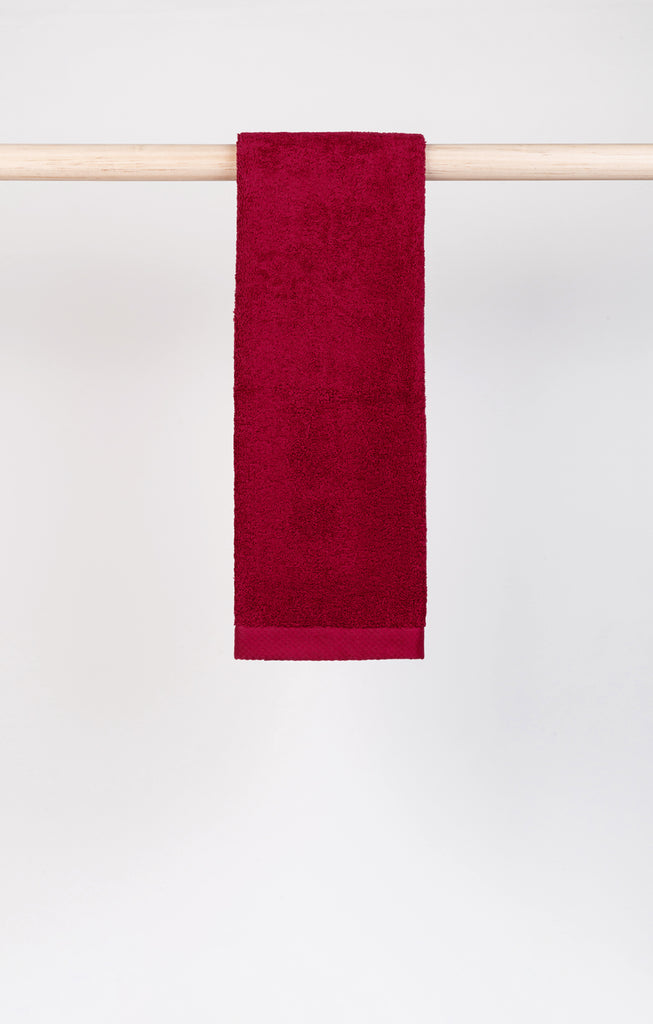 Cardinal red Luxus - Torres Novas